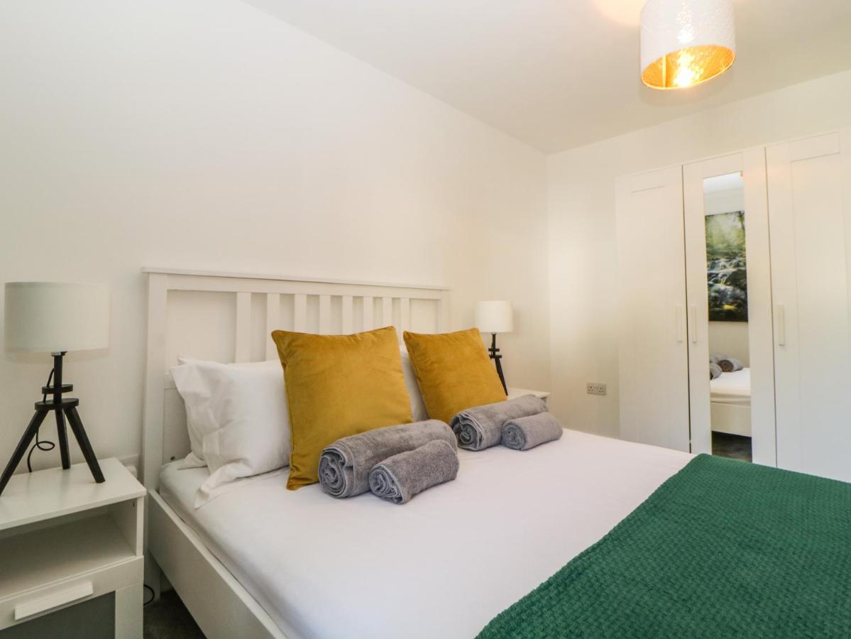 Iroko Villa Torpoint Ngoại thất bức ảnh