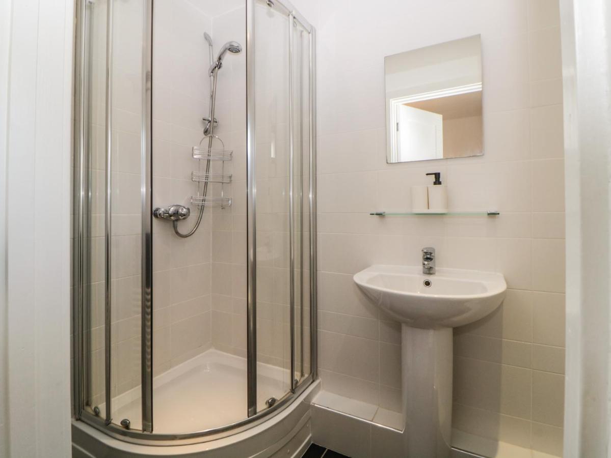 Iroko Villa Torpoint Ngoại thất bức ảnh